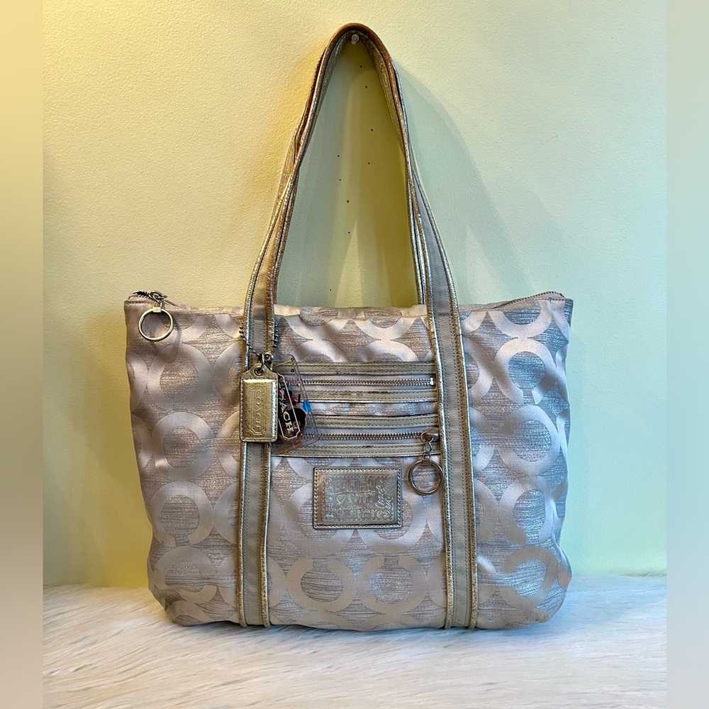 Coach Poppy Signature Silver Jacquard Large Designer Tote Shoulder Bag